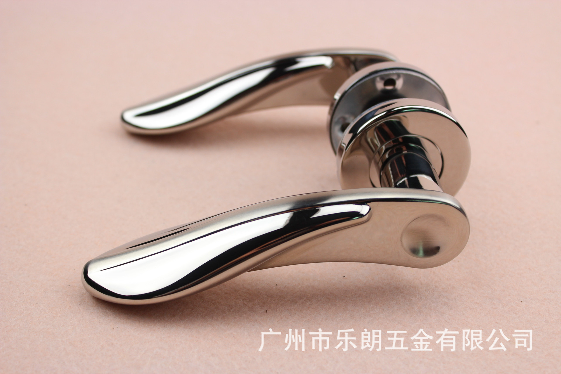 橙子视频APP下载橙子视频APP污下载安装RST-02 歐式門鎖具不鏽鋼衝壓把手
