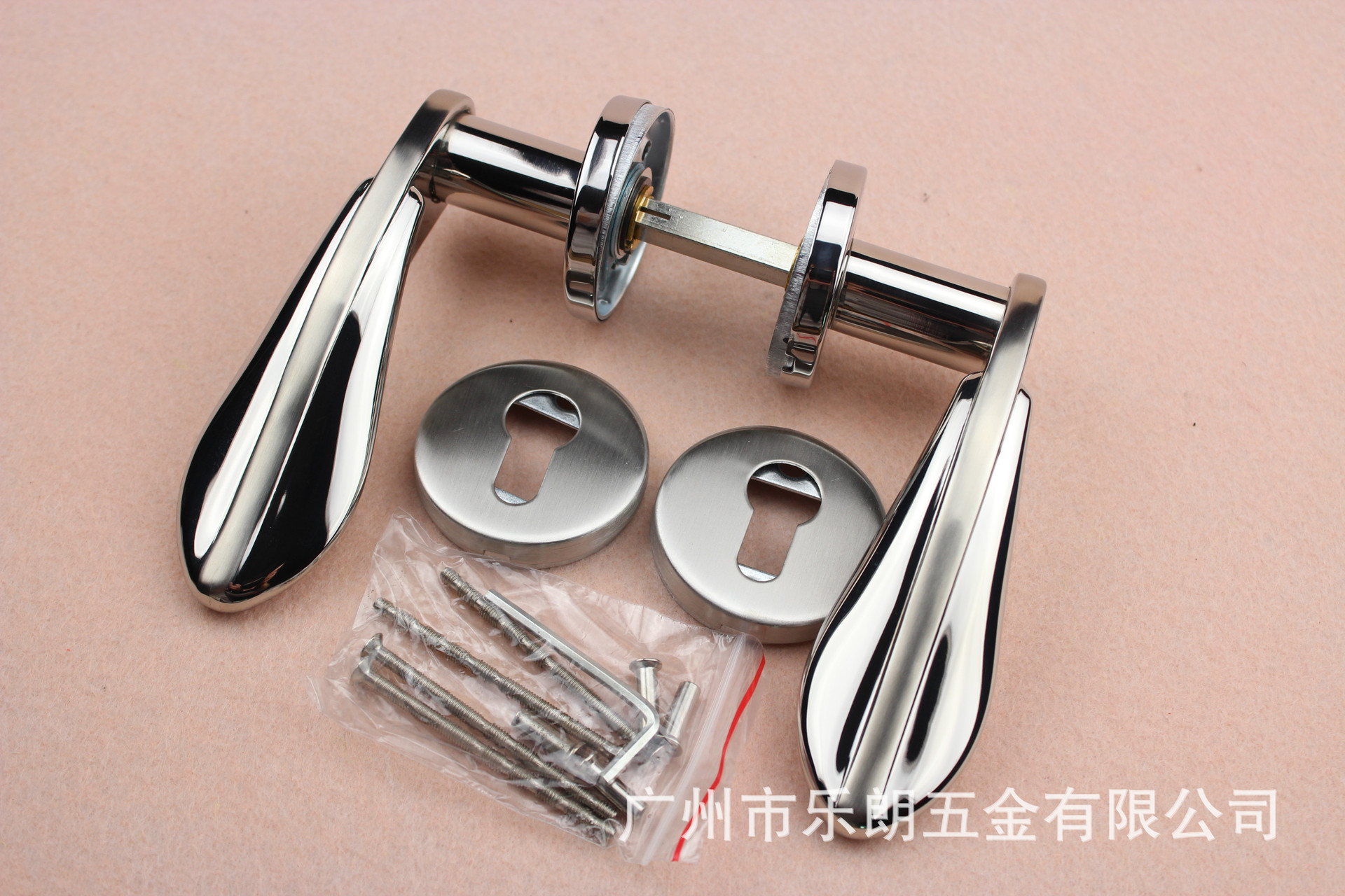 橙子视频APP下载橙子视频APP污下载安装RST-02 歐式門鎖具不鏽鋼衝壓把手