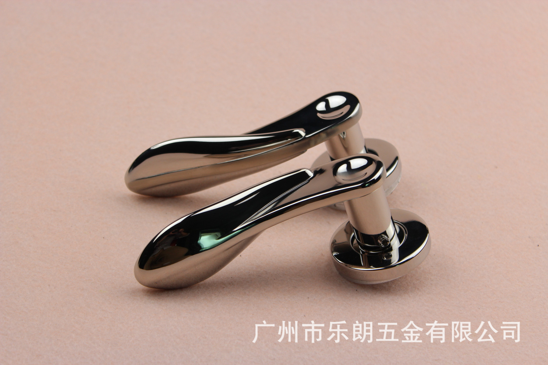 橙子视频APP下载橙子视频APP污下载安装RST-02 歐式門鎖具不鏽鋼衝壓把手